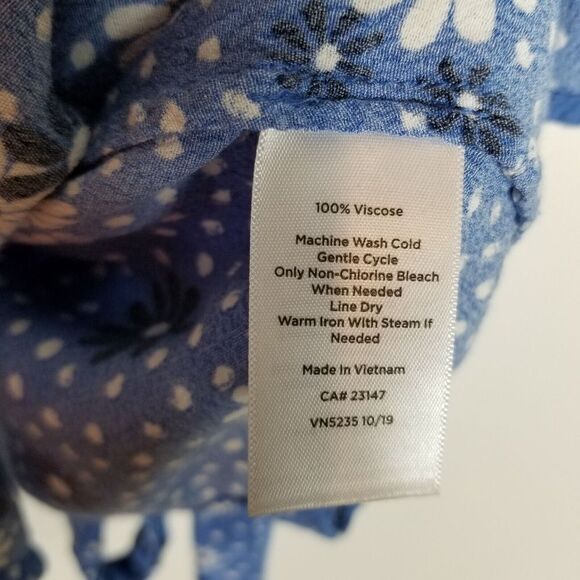 Talbots Women Plus Floral Wrap Blouse Top Size 2X Petite Blue Long Sleeve - Picture 6 of 6